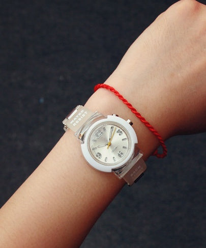 Version coréenne de la montre de sport décontractée pour étudiants, tendance Harajuku, personnalité de la marée cool à lumière LED, montre de nuit en gelée