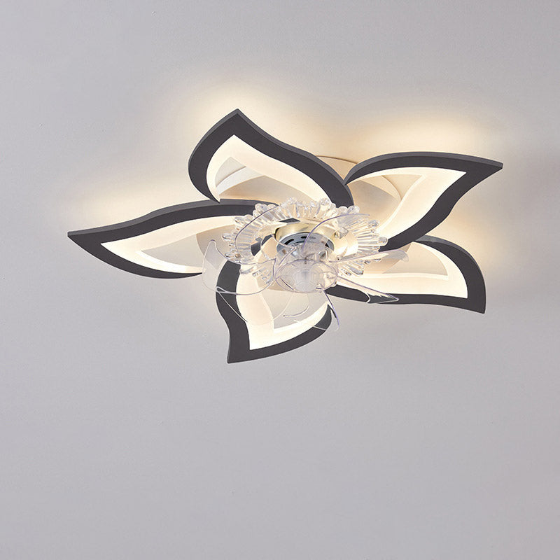 Ventilateur de plafond moderne et silencieux avec lumière — 50W, contrôle par application et télécommande, gradation continue, plusieurs styles de pales
