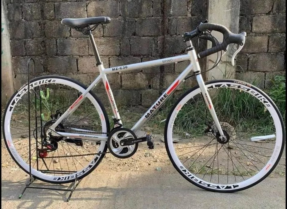 Rennrad-Flatbar aus Aluminiumlegierung